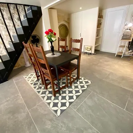 Maison Des Vignes Avec Menage, Draps Et Serviettes Inclus * Tabanac