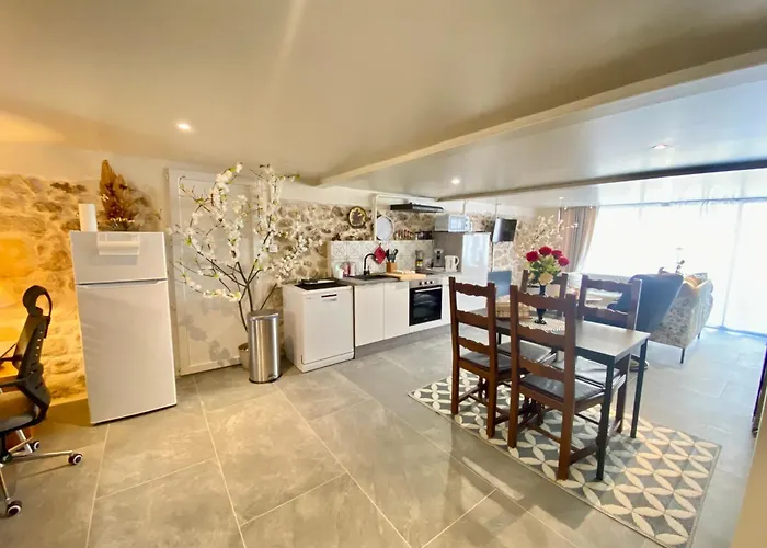 Maison Des Vignes Avec Menage, Draps Et Serviettes Inclus Feriehus